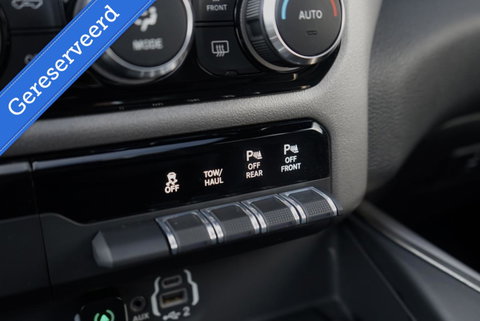 Dodge Ram 1500 4X4 5.7 V8 4x4 Crew Cab 5'7 Sport