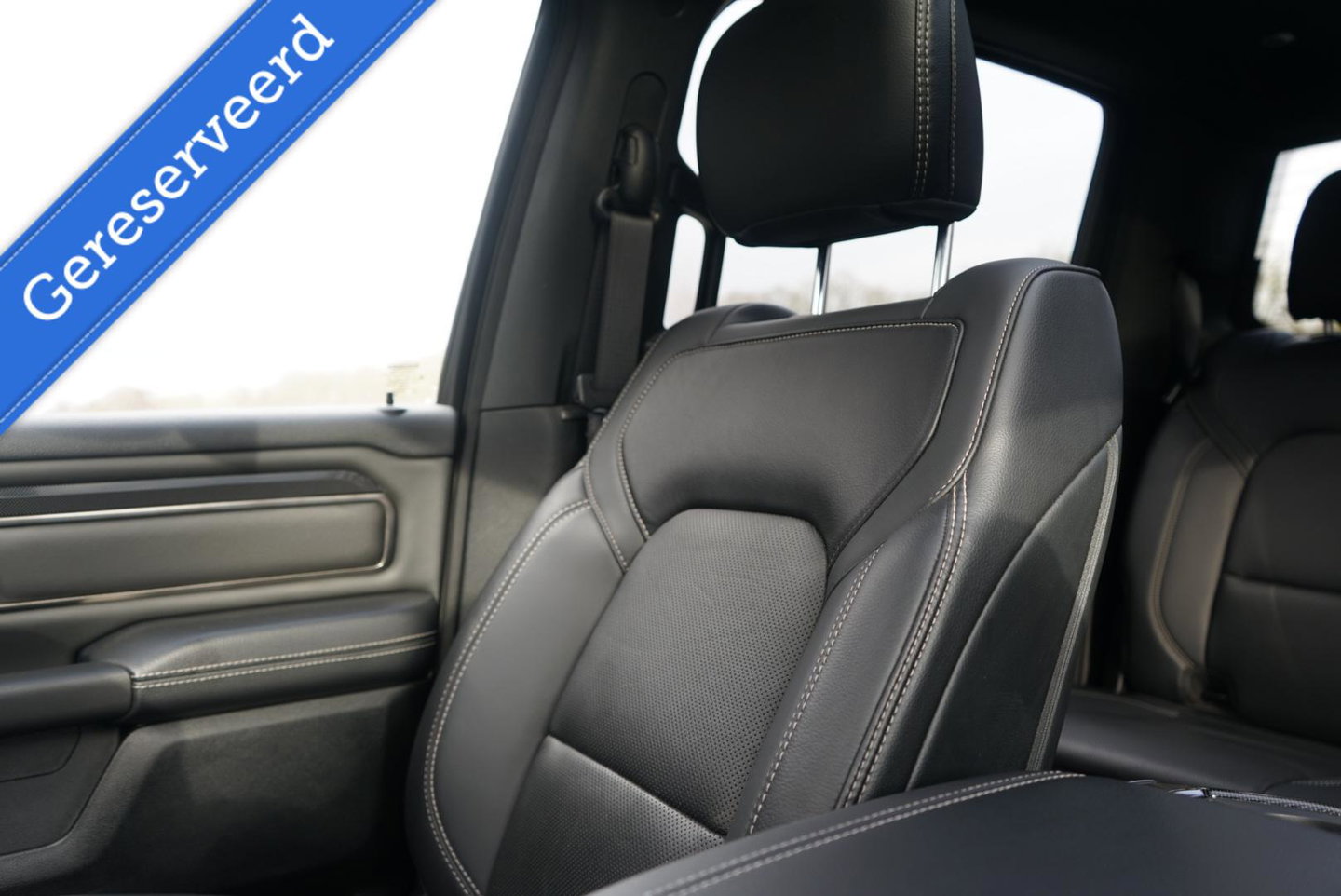 Dodge Ram 1500 4X4 5.7 V8 4x4 Crew Cab 5'7 Sport