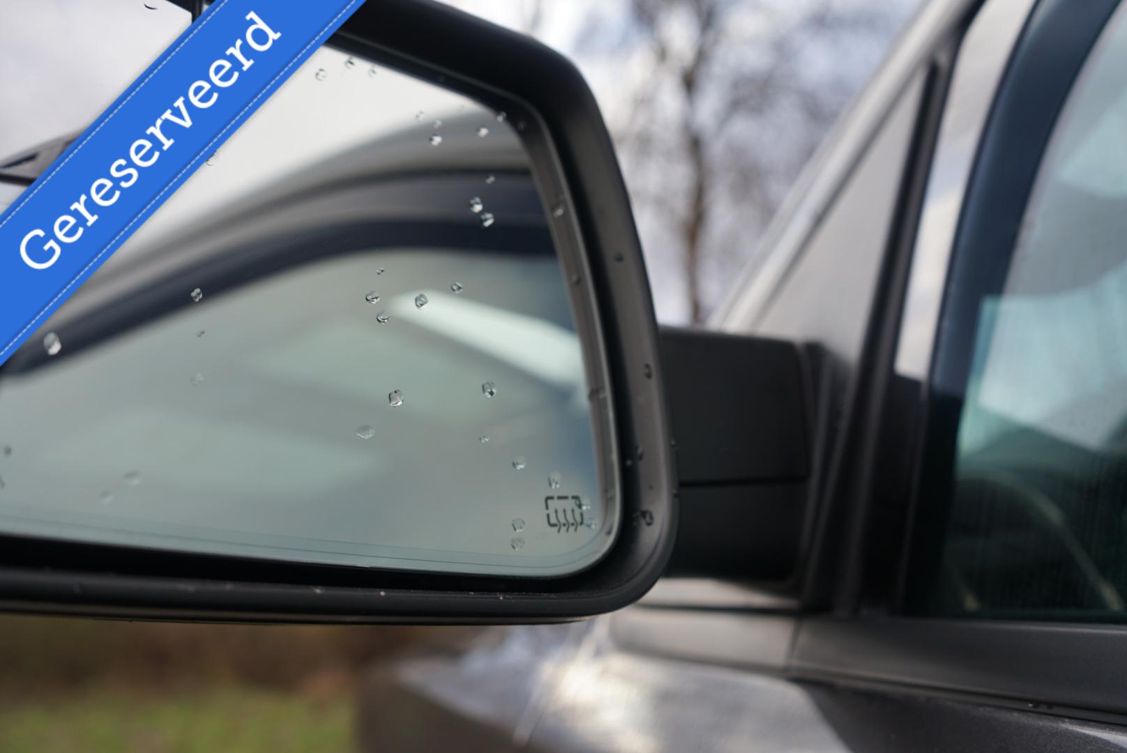 Dodge Ram 1500 4X4 5.7 V8 4x4 Crew Cab 5'7 Sport