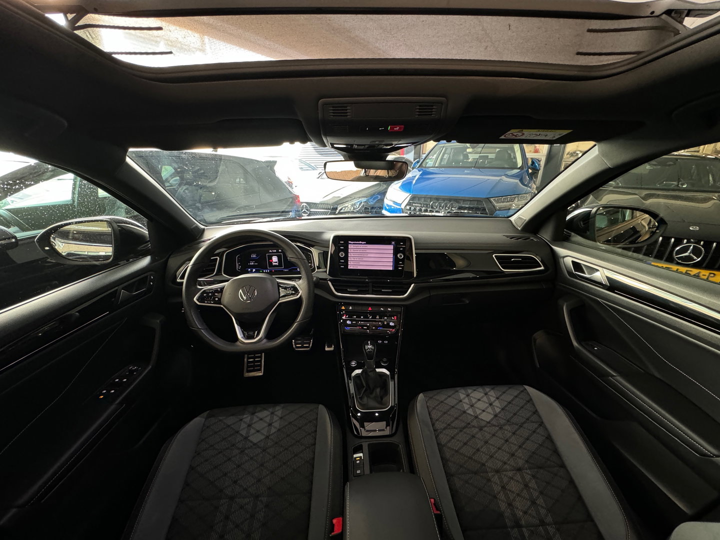 Volkswagen T-Roc 1.5 TSI R-Line Pano|Keyless|IQ|Sfeer|Camera