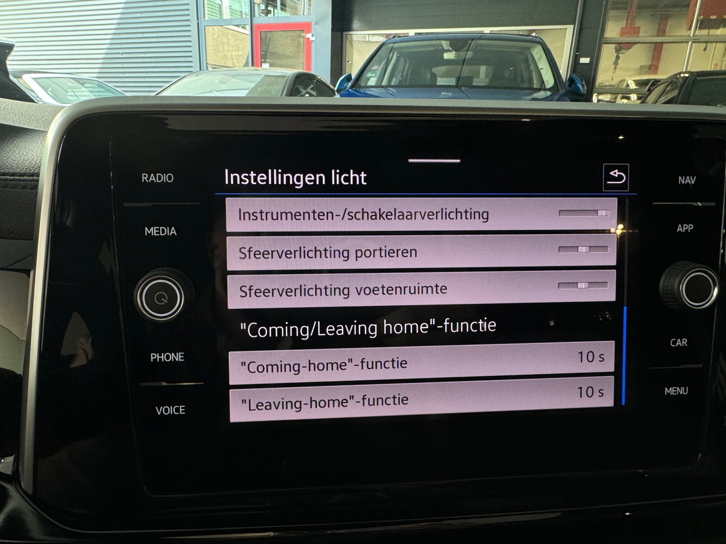 Volkswagen T-Roc 1.5 TSI R-Line Pano|Keyless|IQ|Sfeer|Camera