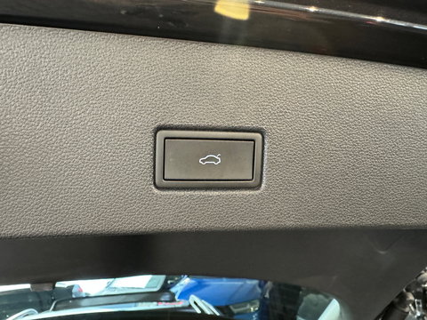 Volkswagen T-Roc 1.5 TSI R-Line Pano|Keyless|IQ|Sfeer|Camera