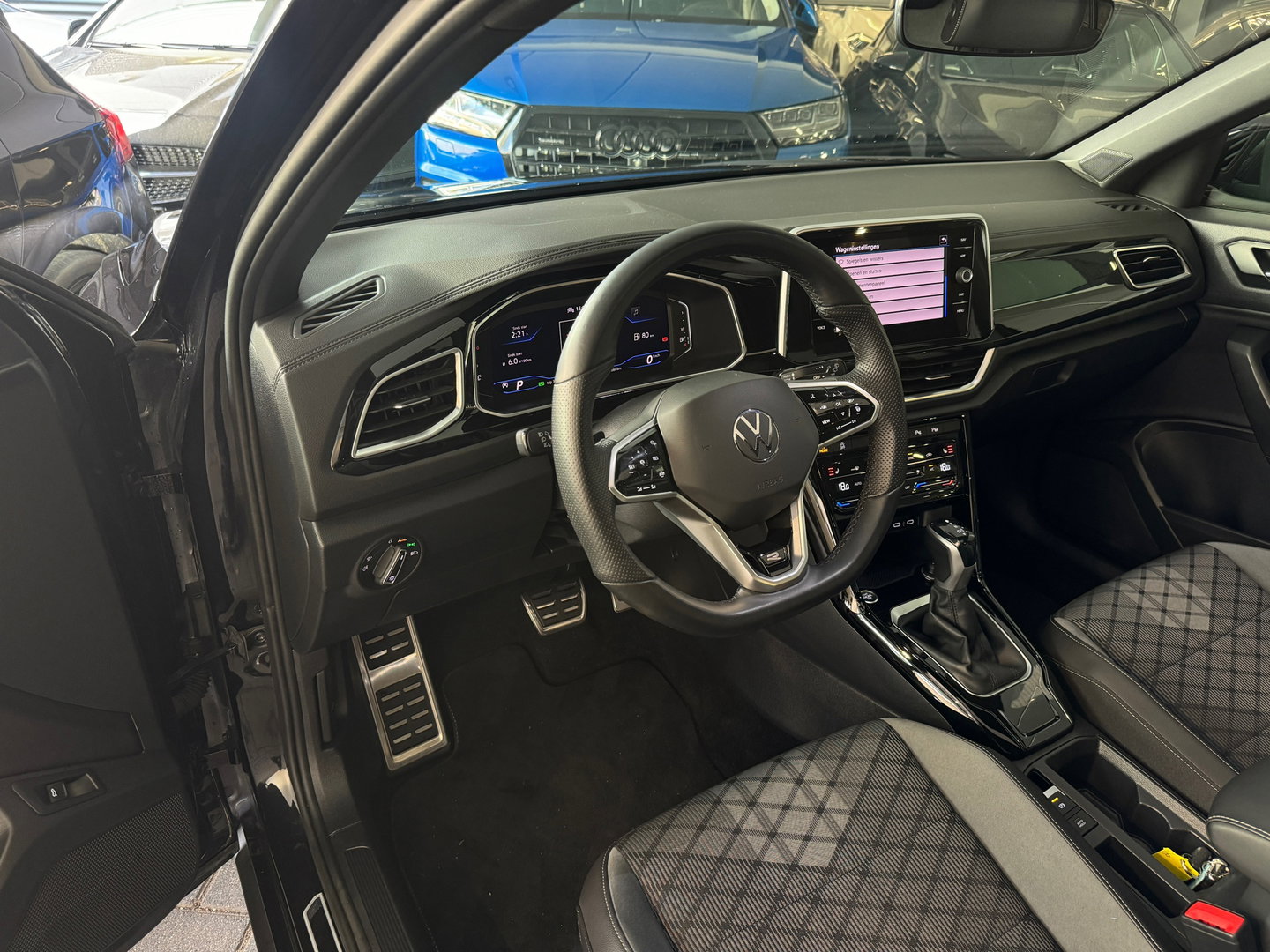 Volkswagen T-Roc 1.5 TSI R-Line Pano|Keyless|IQ|Sfeer|Camera