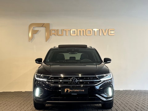 Volkswagen T-Roc 1.5 TSI R-Line Pano|Keyless|IQ|Sfeer|Camera