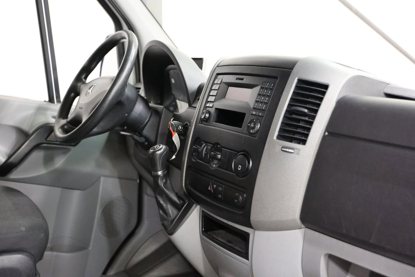 Mercedes-Benz Sprinter 311 2.2 CDI AUTOMAAT L3H2 POST NL EURO 6