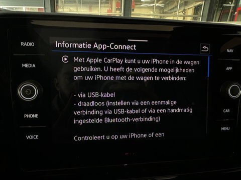 Volkswagen T-Roc 1.5 TSI R-Line Pano|Beats|IQ|Keyless|Camera