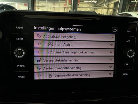 Volkswagen T-Roc 1.5 TSI R-Line Pano|Beats|IQ|Keyless|Camera