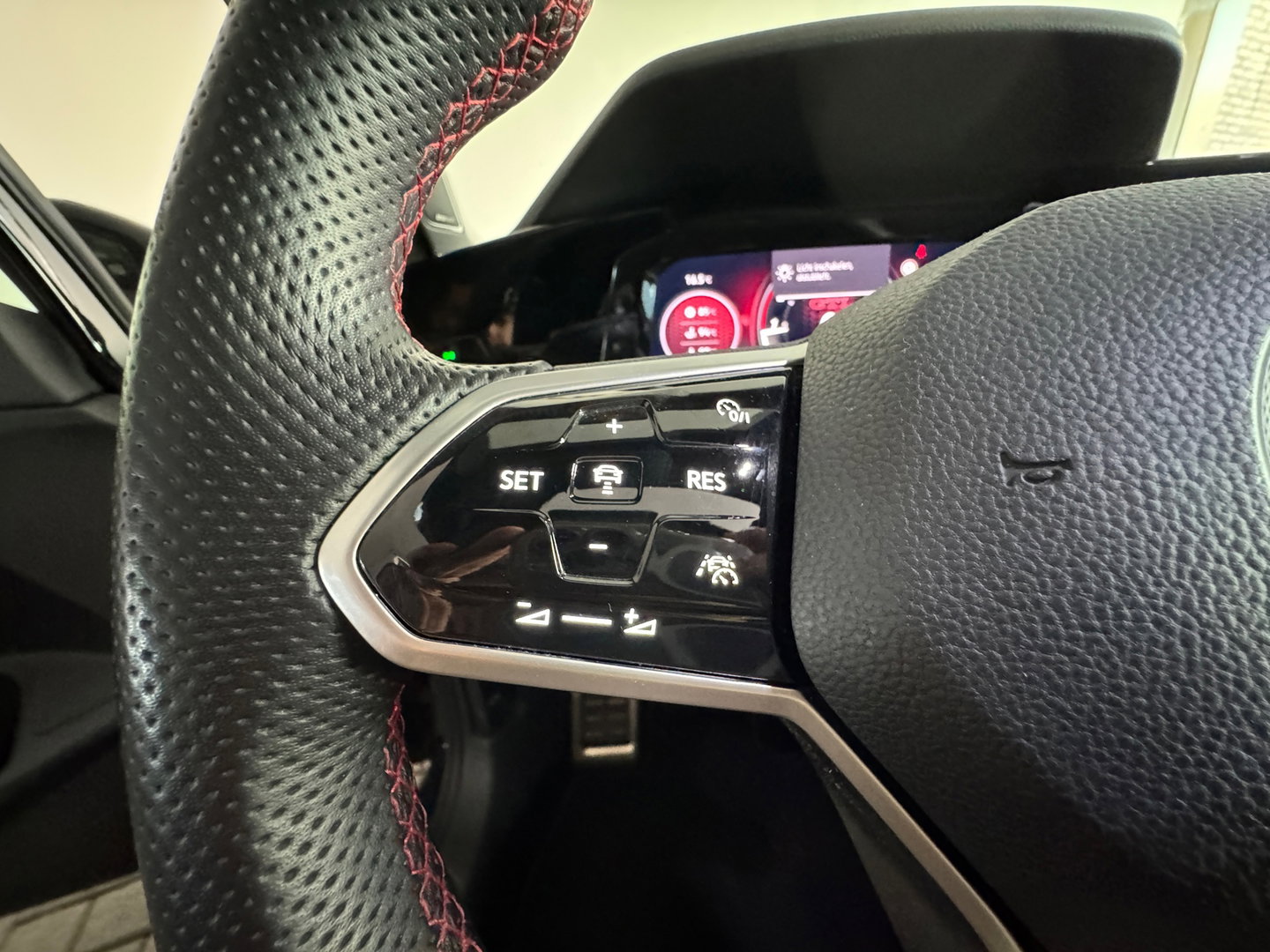 Volkswagen Golf 2.0 TSI GTI Clubsport Pano|HuD|H/K|IQ|BTW