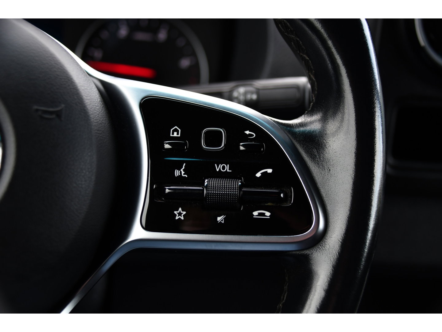 Mercedes-Benz Sprinter 319 V6 3.0 CDI L2H2 PB Edition Cruise, 360 Camera, Carplay, LED, 3500kg Trekhaak, LED, NAVI, Virtual, Uniek!