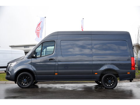 Mercedes-Benz Sprinter 319 V6 3.0 CDI L2H2 PB Edition Cruise, 360 Camera, Carplay, LED, 3500kg Trekhaak, LED, NAVI, Virtual, Uniek!