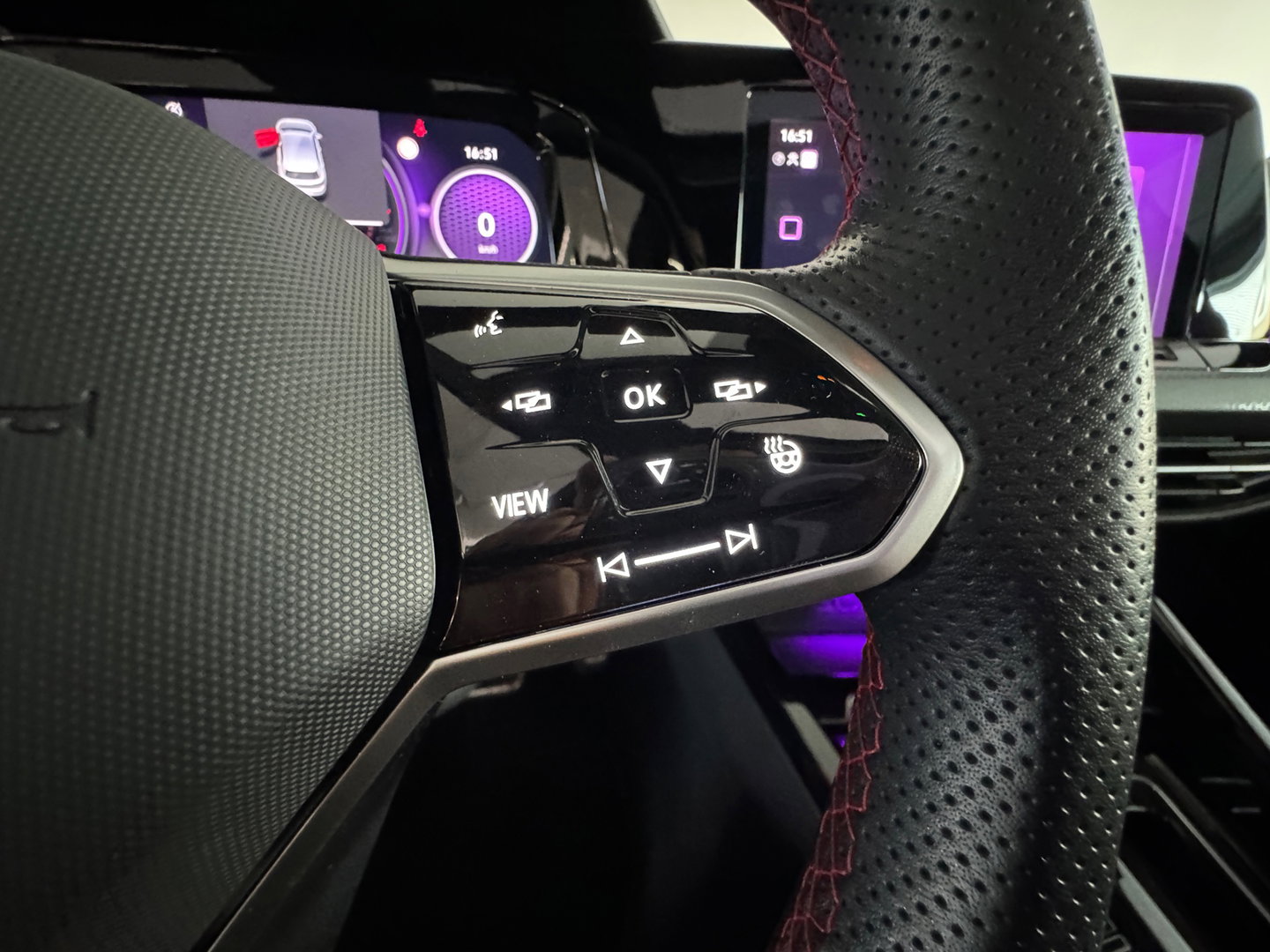 Volkswagen Golf 2.0 TSI GTI Clubsport Pano|Akrapovic|IQ|Camera