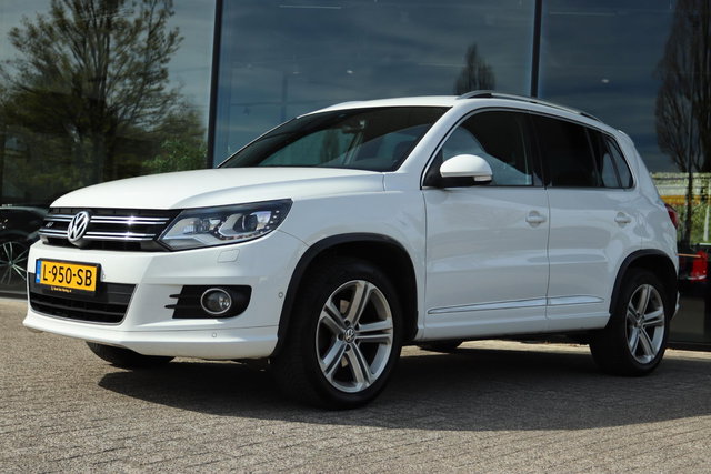 Volkswagen Tiguan - 2.0 TSI SPORT&STYLE 4MOTION R-LINE ED. AUT. | XENON | CRUISE | CLIMATE | PDC | LMV |