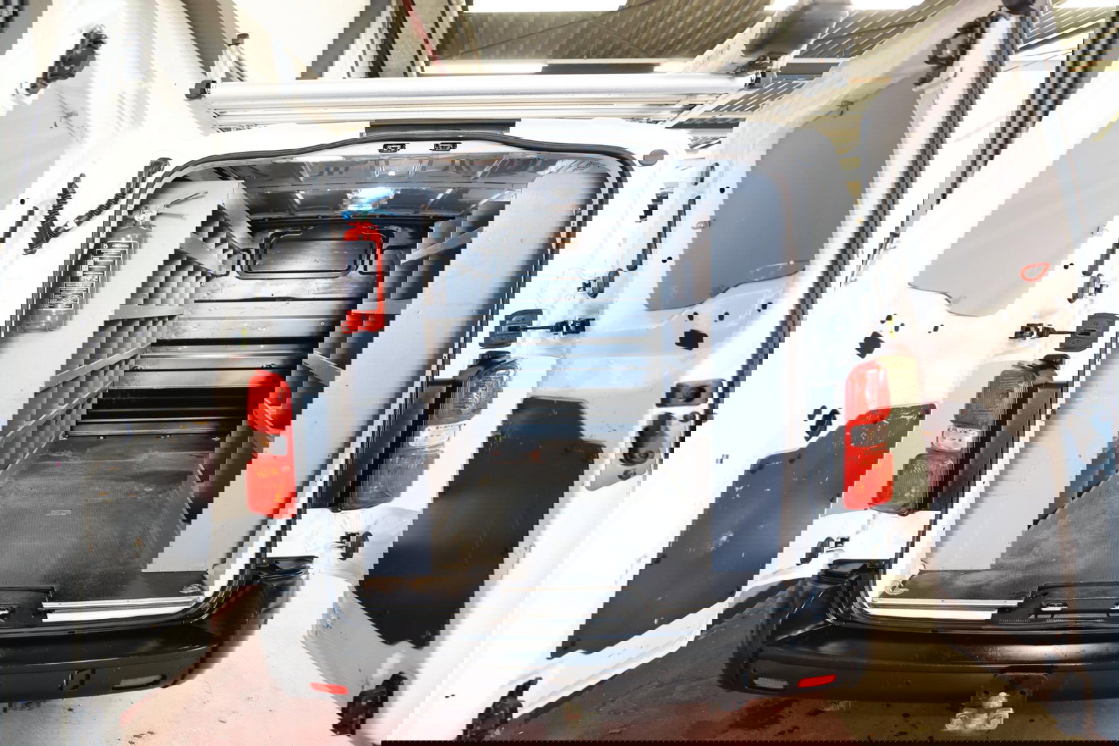 Opel Vivaro 1.5 CDTI L3H1 LANG IMPERIAAL EN TREKHAAK