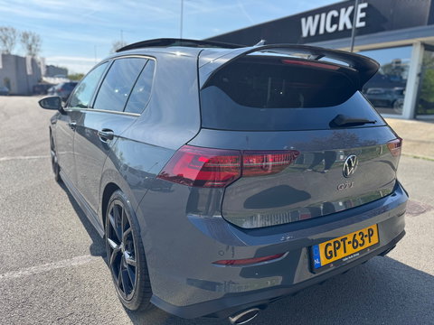 Volkswagen Golf 2.0 TSI GTI Clubsport 301PK H&K PANO Camera VOL !!