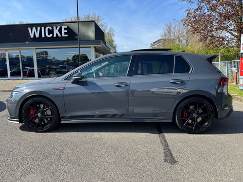 Volkswagen Golf 2.0 TSI GTI Clubsport 301PK H&K PANO Camera VOL !!