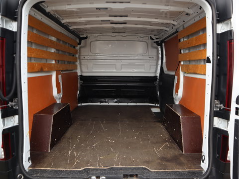 Renault Trafic 1.6 dCi 90pk L1 - Trekhaak - Airco - 3 Zits