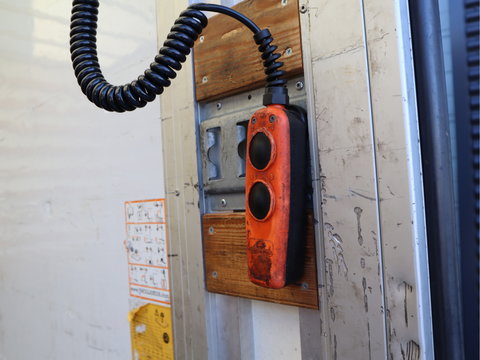 Iveco Daily 35C16 Hi-Matic Automaat Euro 6 Bakwagen - Laadklep - NAP