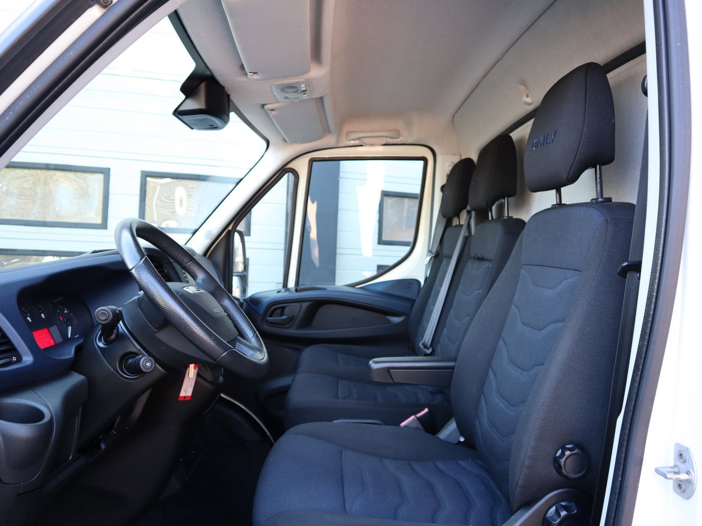 Iveco Daily 35C16 Hi-Matic Automaat Euro 6 Bakwagen - Laadklep - NAP