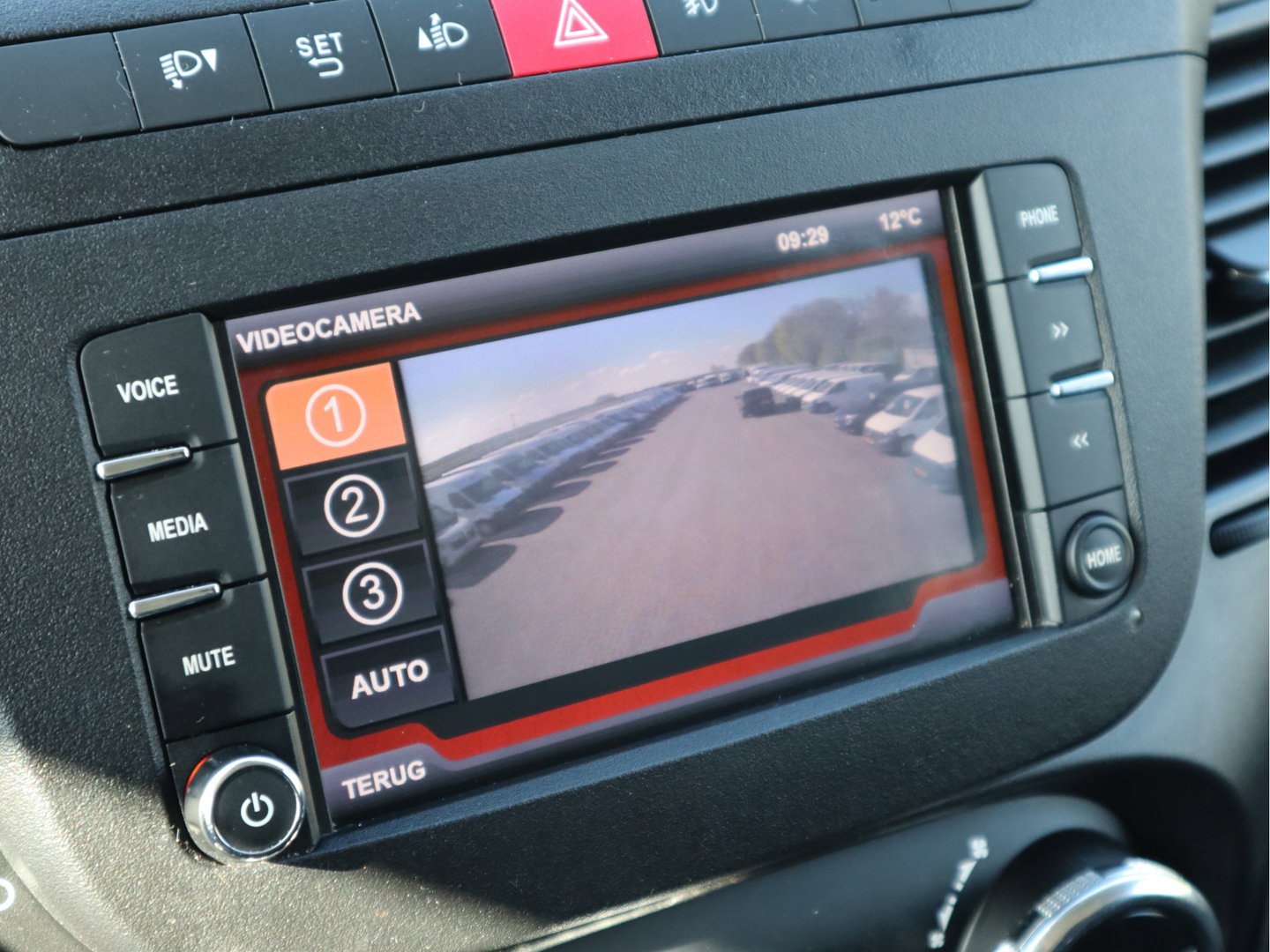 Iveco Daily 35C16 Hi-Matic Automaat Euro 6 Bakwagen - Laadklep - NAP