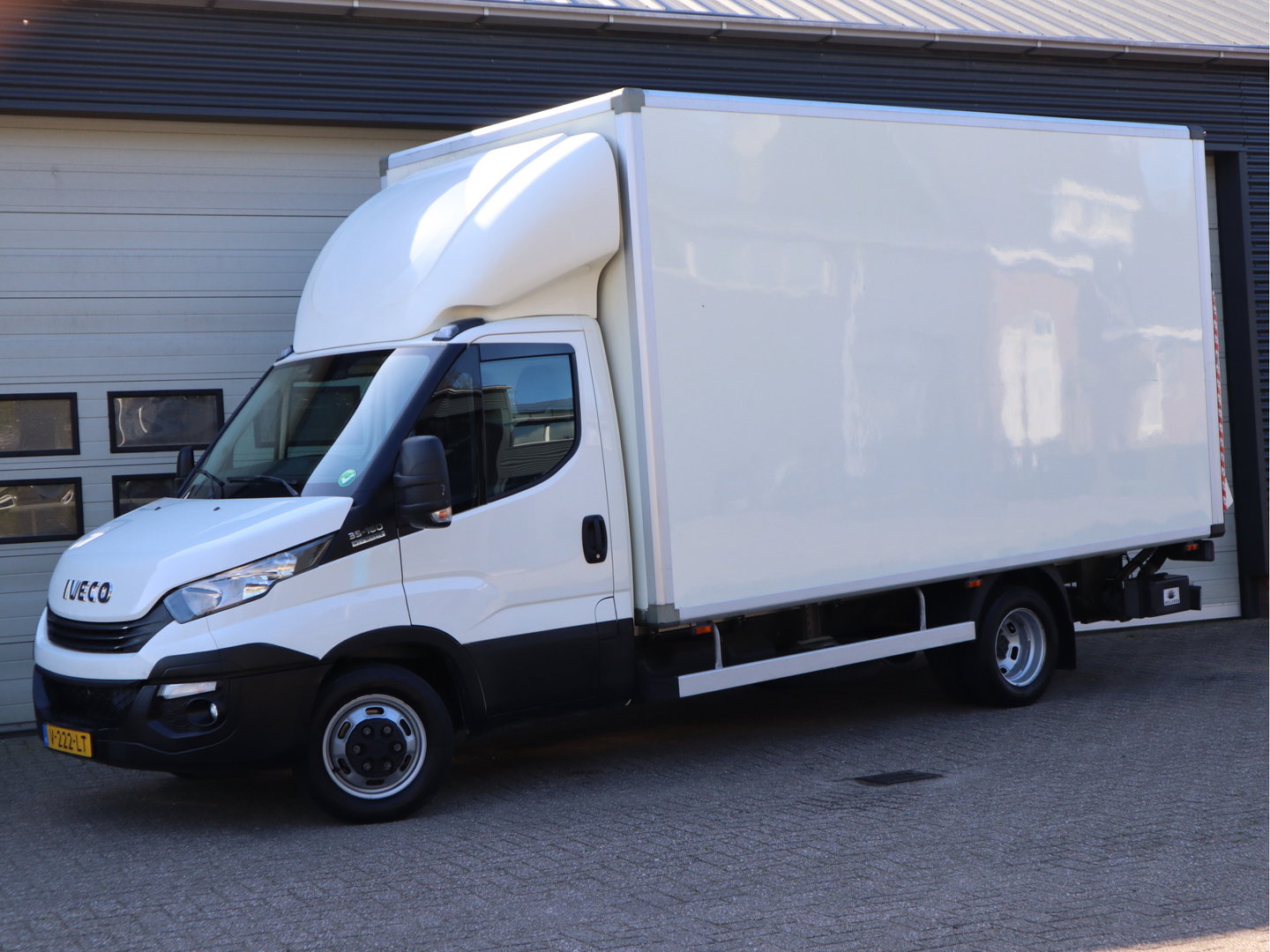 Iveco Daily 35C16 Hi-Matic Automaat Euro 6 Bakwagen - Laadklep - NAP