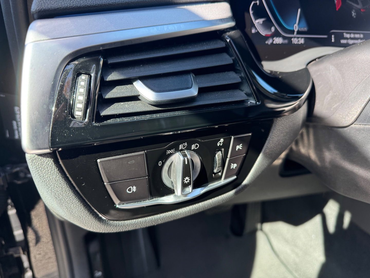 BMW 5 Serie Touring 530e xDrive ACC HUD 360 camera Laser 1 Jaar Garantie !