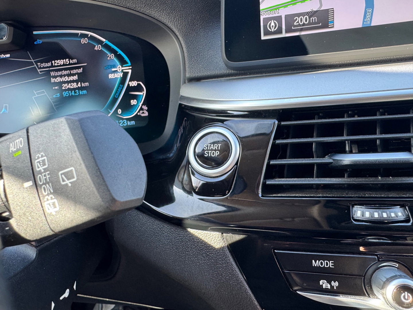 BMW 5 Serie Touring 530e xDrive ACC HUD 360 camera Laser 1 Jaar Garantie !