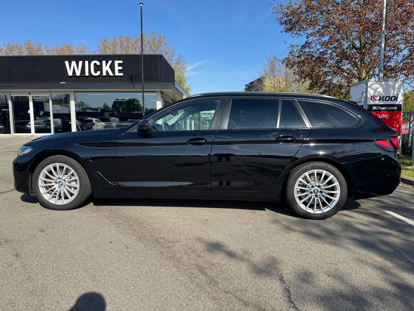 BMW 5 Serie Touring 530e xDrive ACC HUD 360 camera Laser 1 Jaar Garantie !