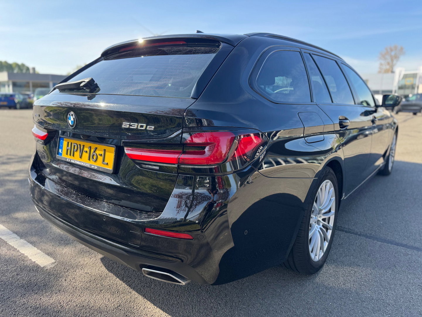 BMW 5 Serie Touring 530e xDrive ACC HUD 360 camera Laser 1 Jaar Garantie !