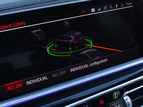 BMW X5 40i 341PK X-Drive / M-Sport / pano / Harman Kardon / Laser