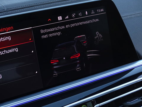 BMW X5 40i 341PK X-Drive / M-Sport / pano / Harman Kardon / Laser