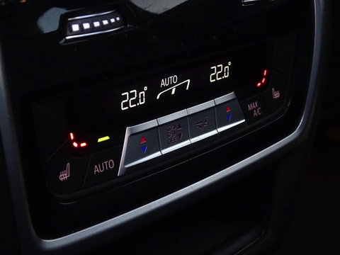 BMW X5 40i 341PK X-Drive / M-Sport / pano / Harman Kardon / Laser