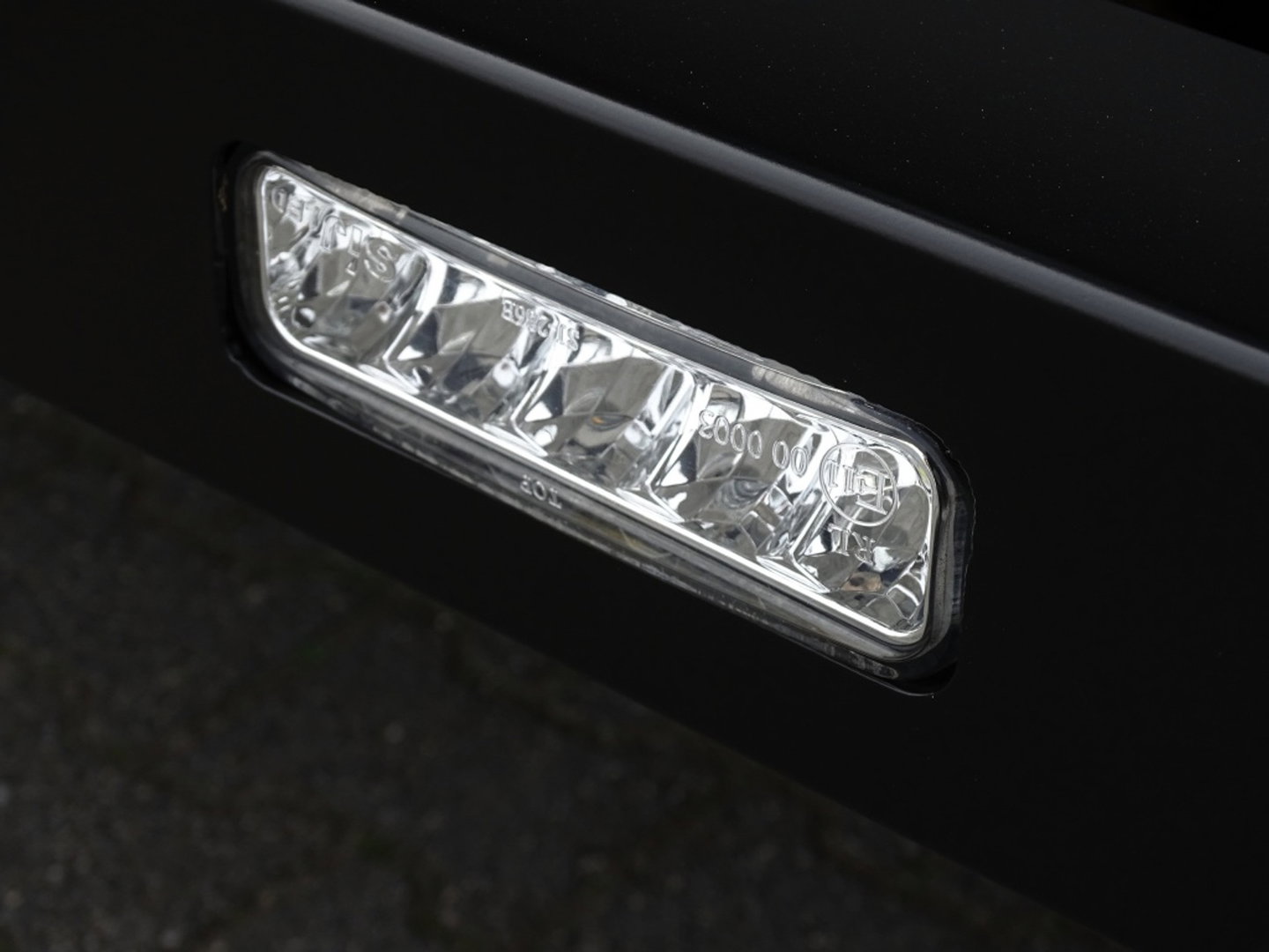 Land Rover Defender 2.4 TD4 HT 90" SE / Recaro / grijs kenteken / LED / *NAP*