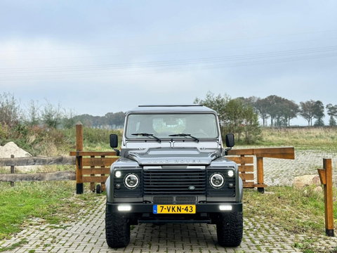 Land Rover Defender 2.4 TD4 HT 90" SE / Recaro / grijs kenteken / LED / *NAP*