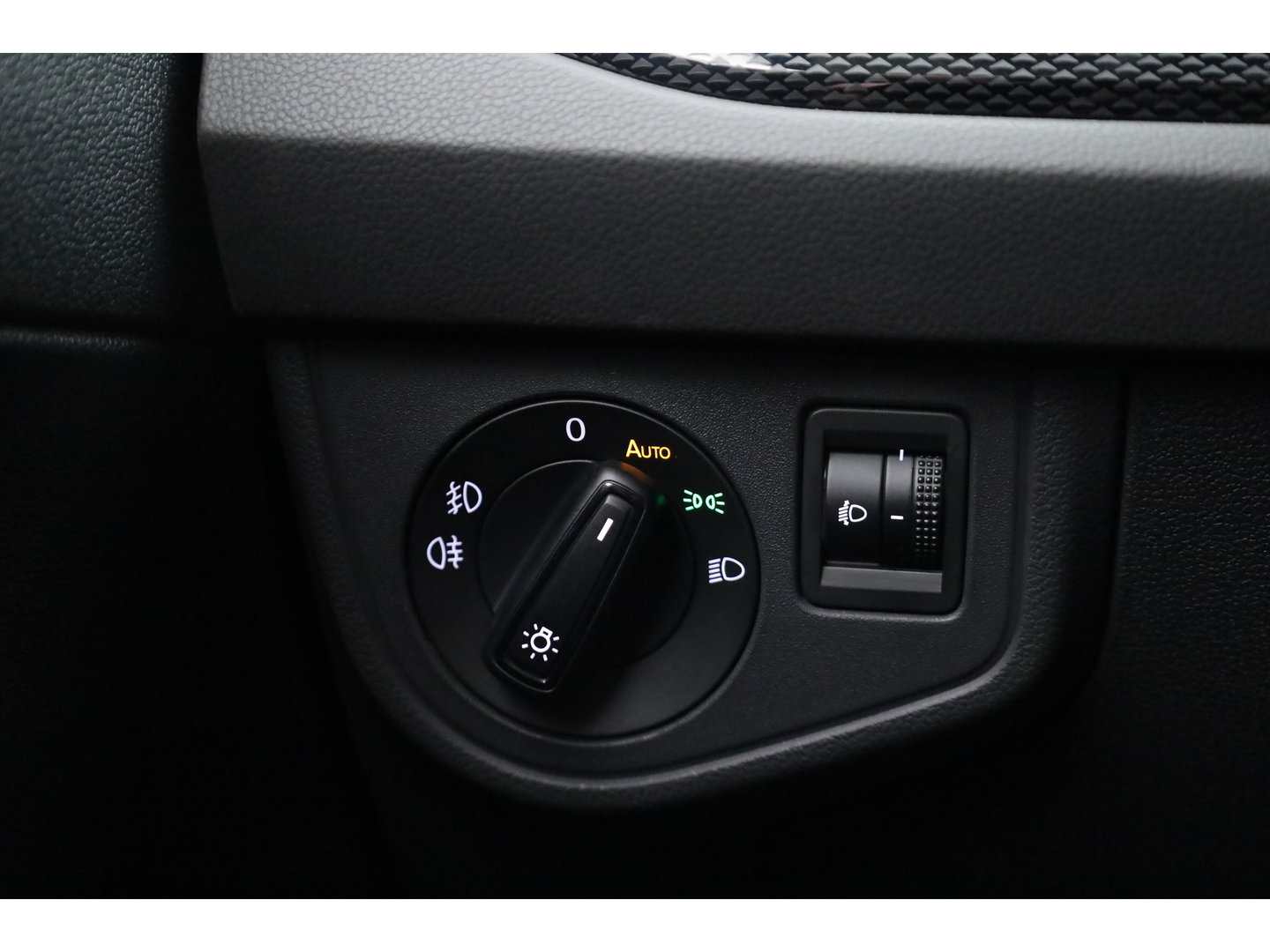 Volkswagen Polo 1.0 TSI Style DSG | Apple CarPlay & Android Auto | Camera | Digi. Cockpit | PDC V+A | Stoelverw.