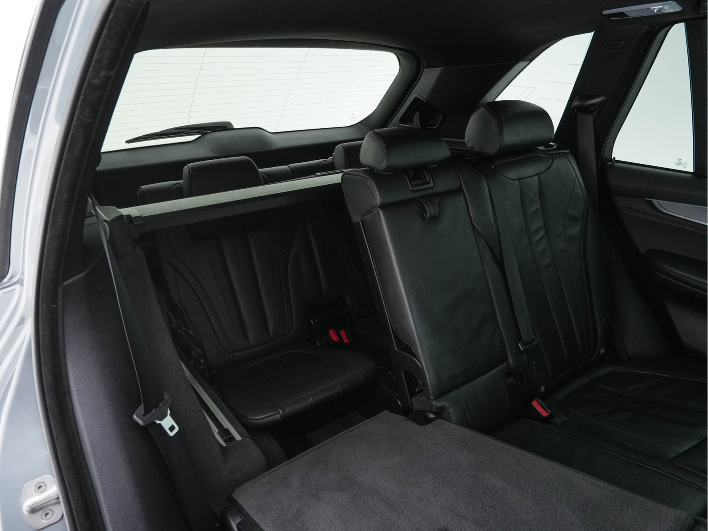 BMW X5 xDrive40d *Right-Hand-Drive* M-Sportpack High Executive [ 7-Pers. ] Aut. *LEATHER | XENON | MEMORY-PACK | HEATED-SPORTSEATS | NAVI-FULLMAP | SHIFTPADDLES | PRIVACYGLASS | ECC | TOWBAR | PDC | CRUISE | 20''ALU*