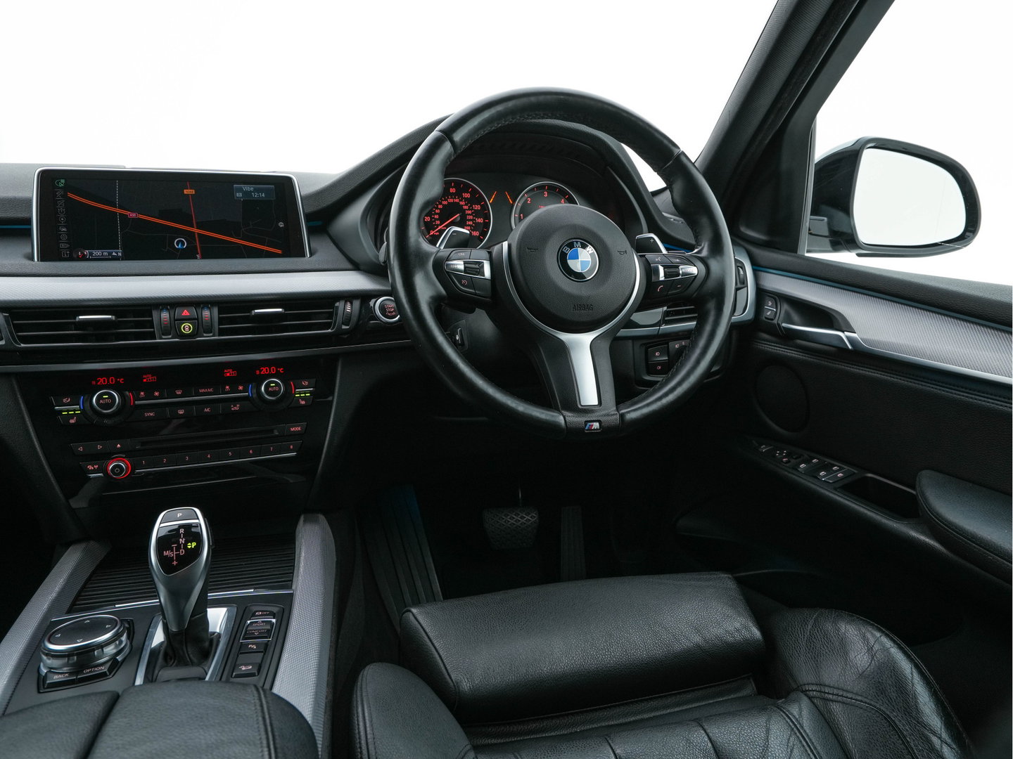 BMW X5 xDrive40d *Right-Hand-Drive* M-Sportpack High Executive [ 7-Pers. ] Aut. *LEATHER | XENON | MEMORY-PACK | HEATED-SPORTSEATS | NAVI-FULLMAP | SHIFTPADDLES | PRIVACYGLASS | ECC | TOWBAR | PDC | CRUISE | 20''ALU*