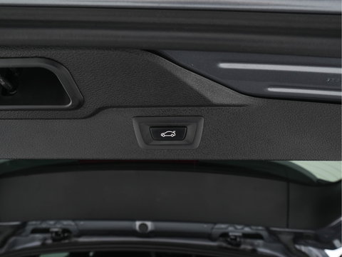 BMW X5 xDrive40d *Right-Hand-Drive* M-Sportpack High Executive [ 7-Pers. ] Aut. *LEATHER | XENON | MEMORY-PACK | HEATED-SPORTSEATS | NAVI-FULLMAP | SHIFTPADDLES | PRIVACYGLASS | ECC | TOWBAR | PDC | CRUISE | 20''ALU*