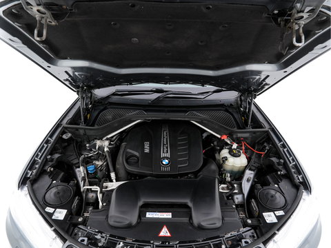 BMW X5 xDrive40d *Right-Hand-Drive* M-Sportpack High Executive [ 7-Pers. ] Aut. *LEATHER | XENON | MEMORY-PACK | HEATED-SPORTSEATS | NAVI-FULLMAP | SHIFTPADDLES | PRIVACYGLASS | ECC | TOWBAR | PDC | CRUISE | 20''ALU*