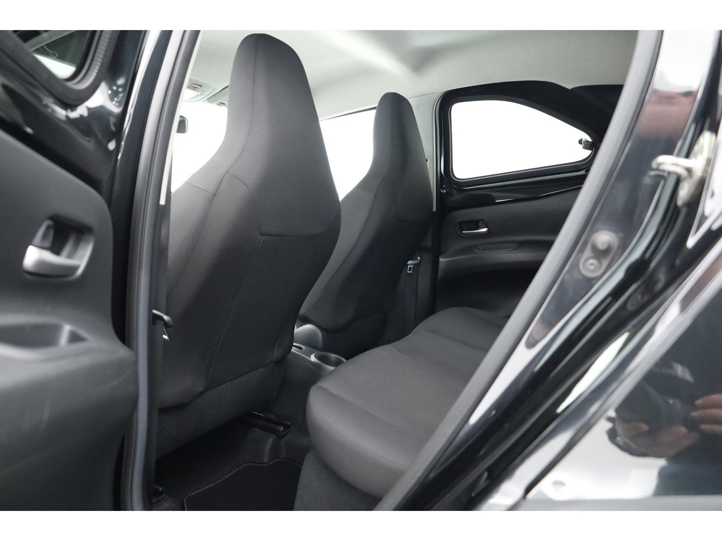 Toyota Aygo X 1.0 VVT-i MT first | Adapt. Cruise | Apple CarPlay & Android Auto | Camera | DAB | All Season