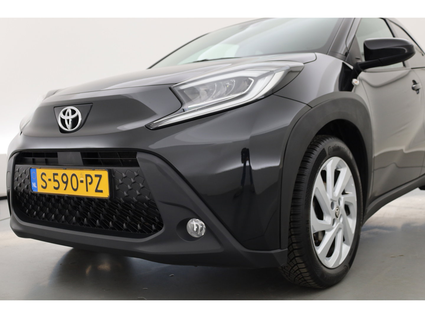 Toyota Aygo X 1.0 VVT-i MT first | Adapt. Cruise | Apple CarPlay & Android Auto | Camera | DAB | All Season
