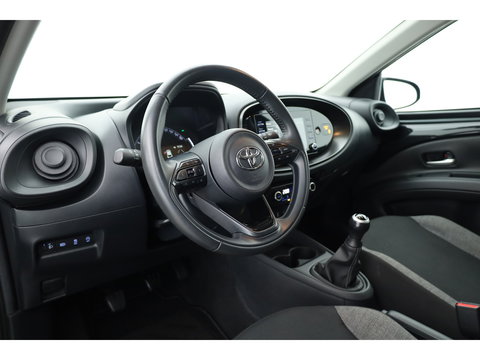 Toyota Aygo X 1.0 VVT-i MT first | Adapt. Cruise | Apple CarPlay & Android Auto | Camera | DAB | All Season