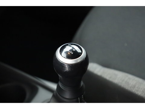 Toyota Aygo X 1.0 VVT-i MT first | Adapt. Cruise | Apple CarPlay & Android Auto | Camera | DAB | All Season