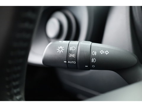 Toyota Aygo X 1.0 VVT-i MT first | Adapt. Cruise | Apple CarPlay & Android Auto | Camera | DAB | All Season