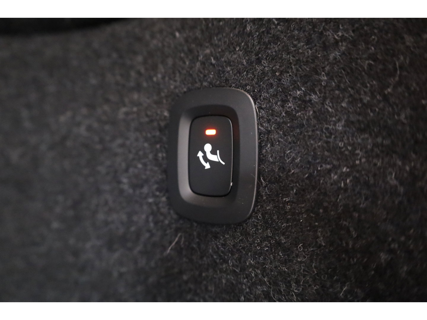 Volvo XC40 1.5 T4 Recharge Inscription Expression | Pilot Assist | Apple CarPlay & Android Auto | Trekhaak | All Season | Stoel-Stuurverw.