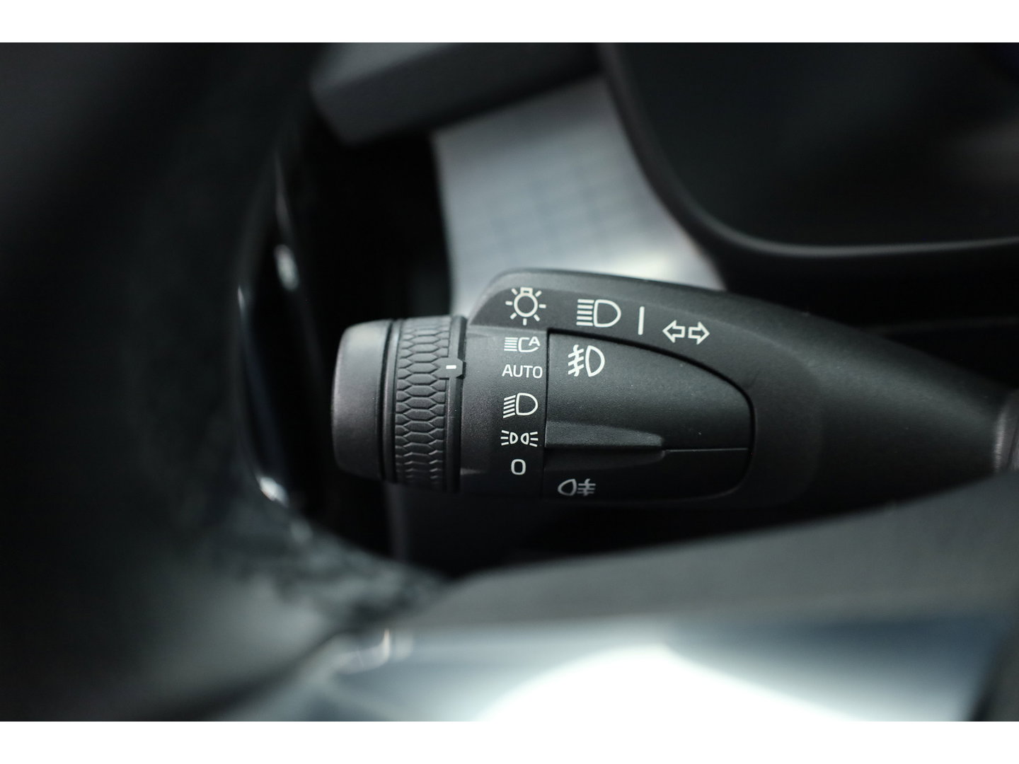 Volvo XC40 1.5 T4 Recharge Inscription Expression | Pilot Assist | Apple CarPlay & Android Auto | Trekhaak | All Season | Stoel-Stuurverw.