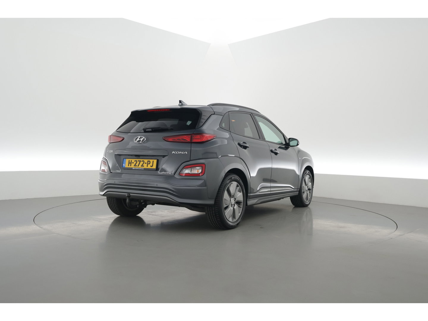 Hyundai KONA EV Premium 64 kWh | SOH 96,3% | Stoelverw./vent. | Afn. Trekhaak | Krell Audio | Camera | HUD | Adapt. Cruise