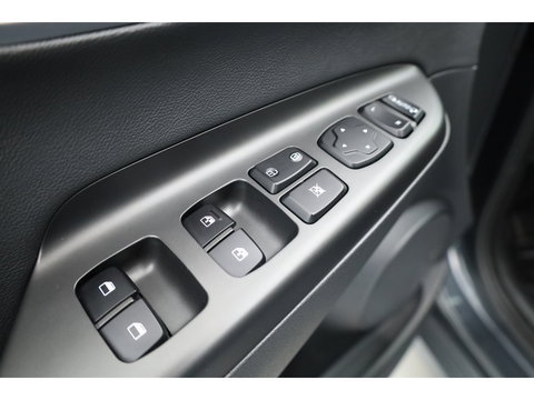 Hyundai KONA EV Premium 64 kWh | SOH 96,3% | Stoelverw./vent. | Afn. Trekhaak | Krell Audio | Camera | HUD | Adapt. Cruise