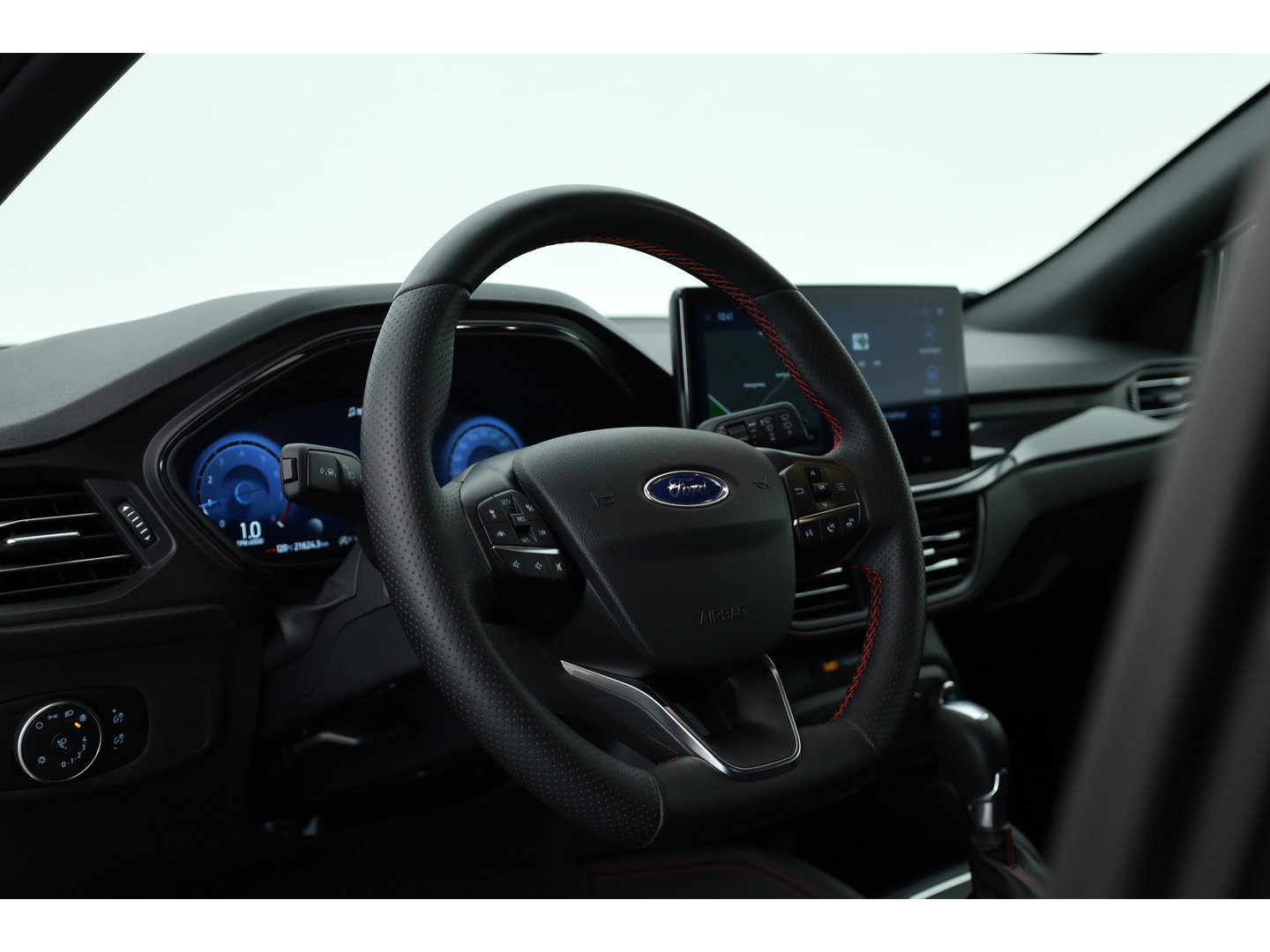 Ford FOCUS Wagon 1.0 EcoBoost Hybrid ST Line X | Dig. Cockpit | Winter Pack | Trekhaak | Adapt. Cruise | Camera | B&O | CarPlay | Keyless