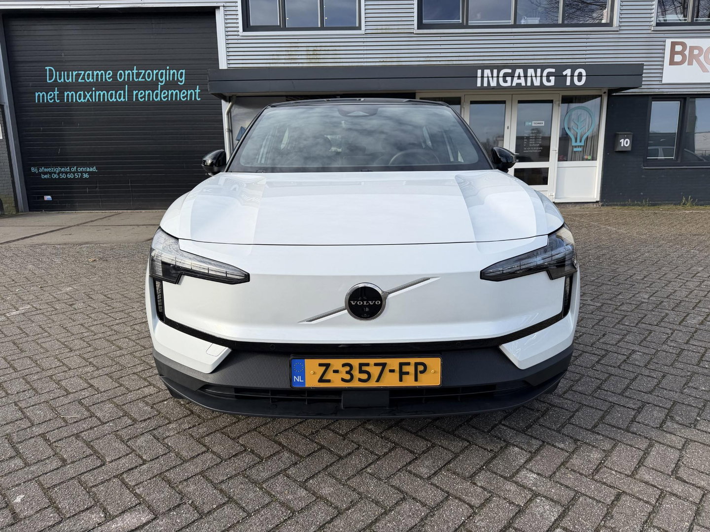 Volvo EX30 Twin Motor Performance Ultra 69 kWh trekhaak