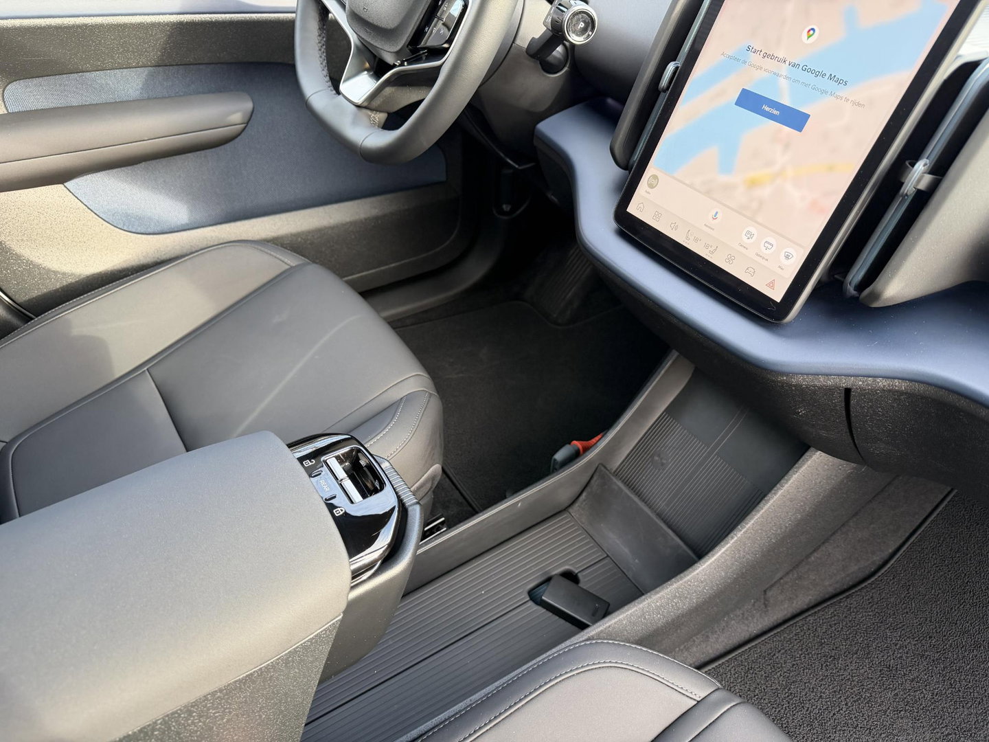 Volvo EX30 Twin Motor Performance Ultra 69 kWh trekhaak